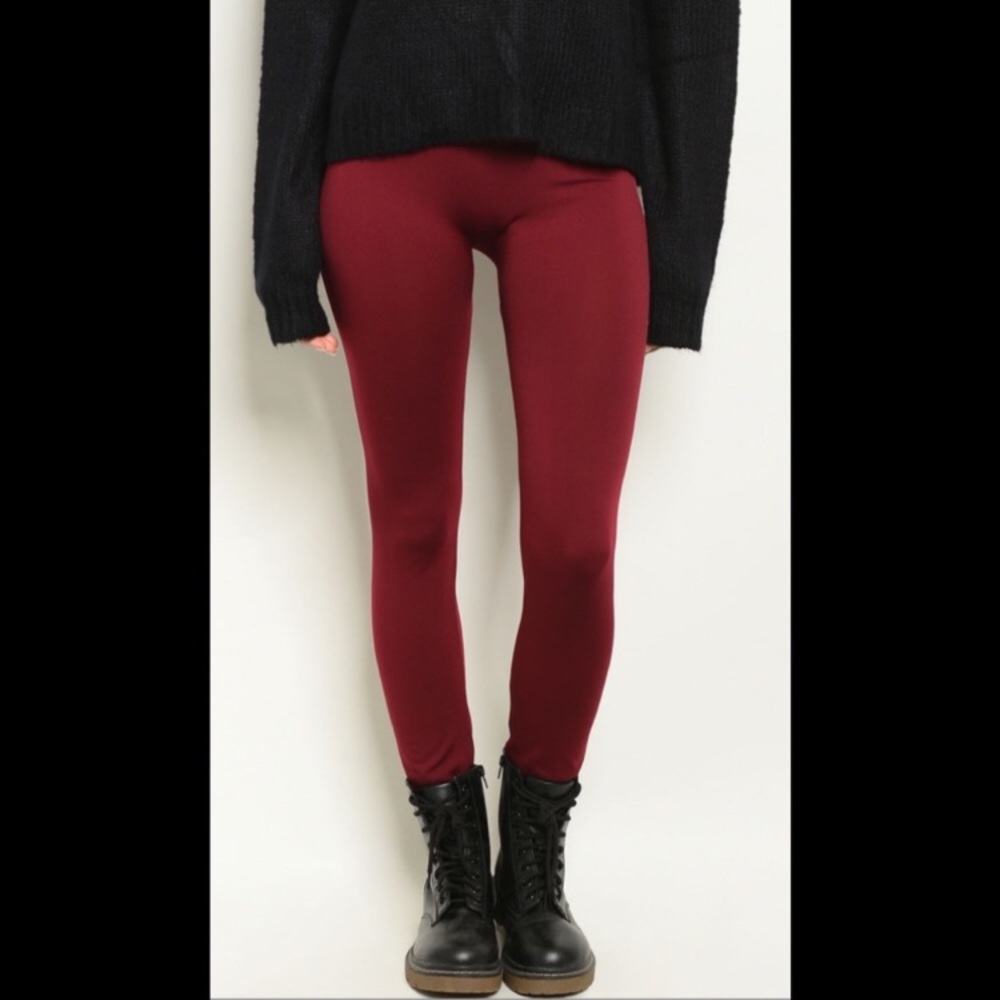 NWT! Wine Stretchy & Soft High Waist OSFM Leggings